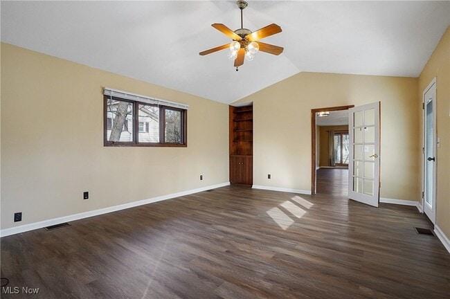 Building Photo - 7429 Sylvan Dr