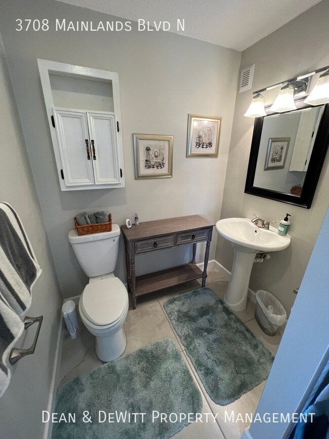 Building Photo - SFH in Mainland's 55+ Community - For Rent