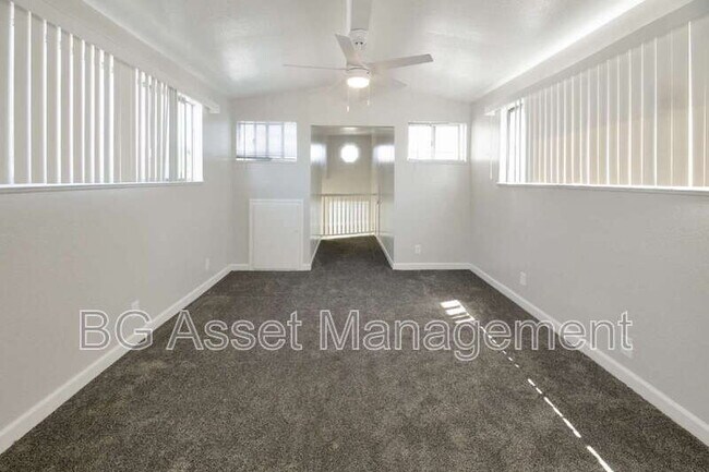 Building Photo - 2359 Prune St