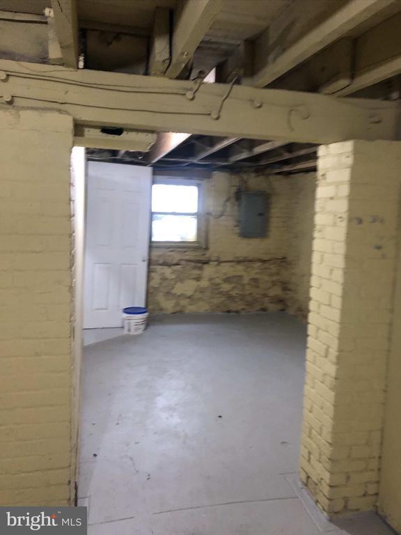 Building Photo - 1517 Ridley Ave