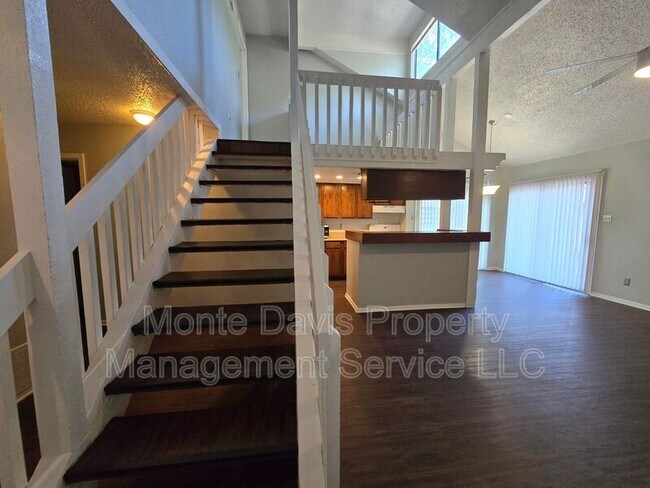 Building Photo - 1713 Cinnamon Path