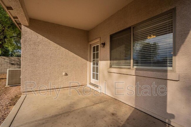 Building Photo - 4144 N Dania Ct