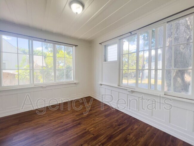 Building Photo - 2205 Hyde St