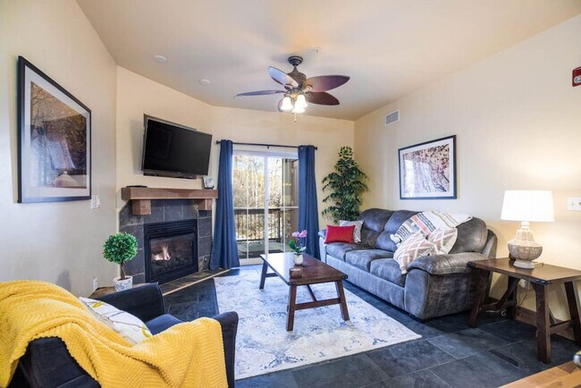Building Photo - 5518 Lillehammer Ln