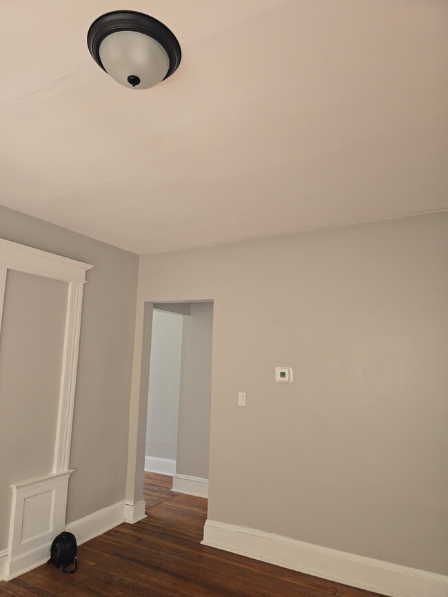 Building Photo - 23 Elmwood Ave