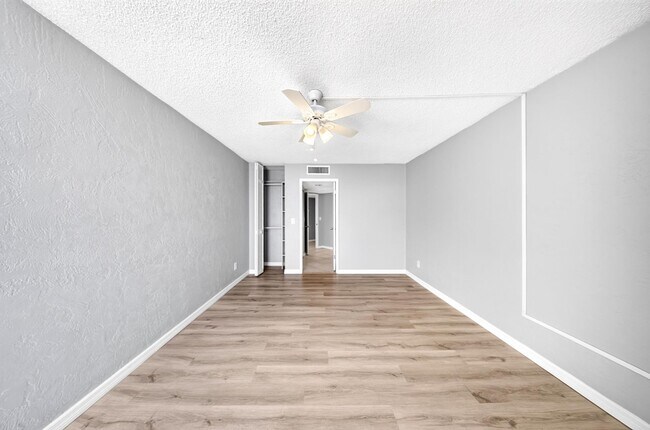 Building Photo - 3047 S Atlantic Ave