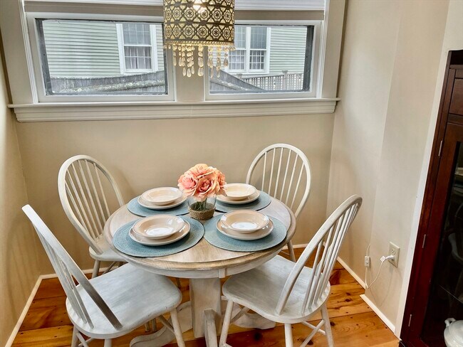 Building Photo - 55 Linebrook Rd