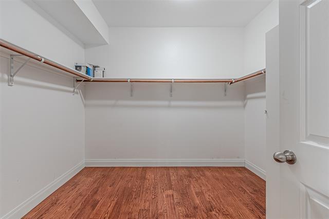 Building Photo - 2022 Highland Dr