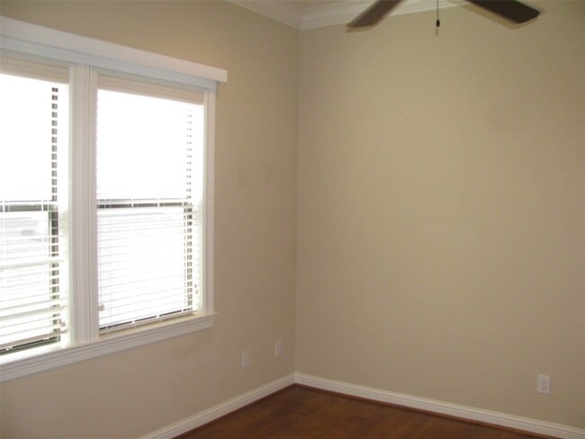 Building Photo - 4112 Blossom St