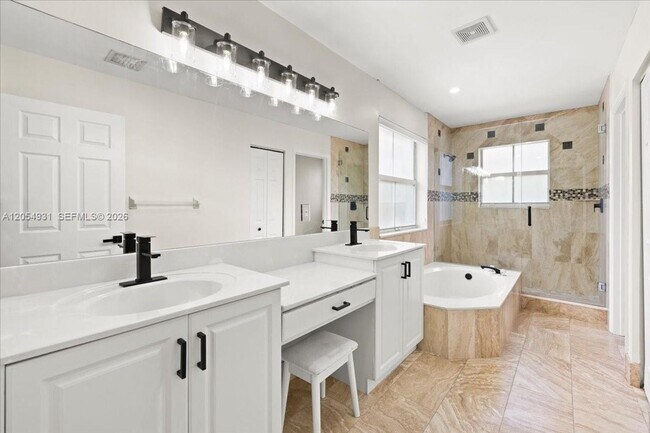 Building Photo - 5014 SW 155th Terrace