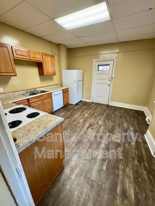 Building Photo - 1815 Locust St