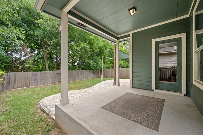 Building Photo - 2114 Campfield Pkwy