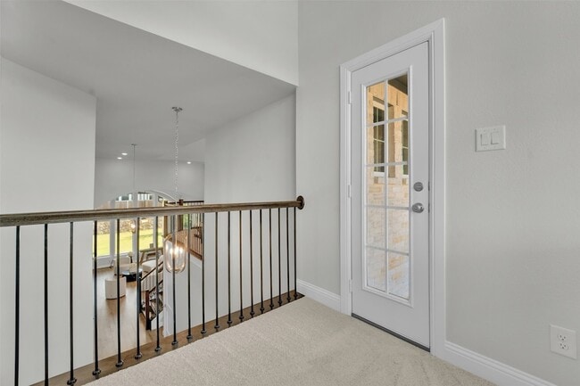 Building Photo - 3520 Helios Ln