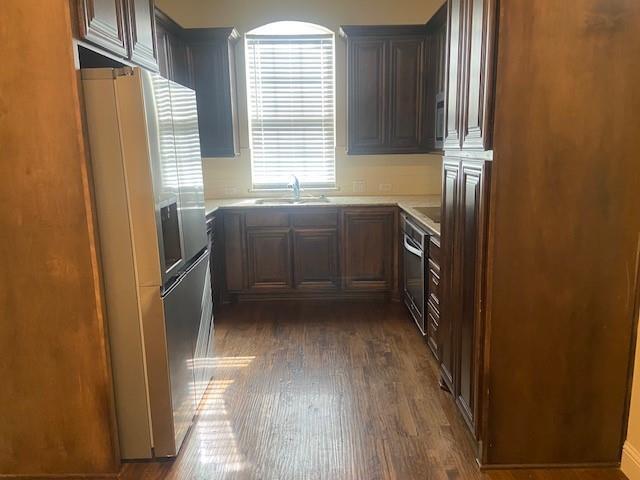 Building Photo - 844 Dartford Dr