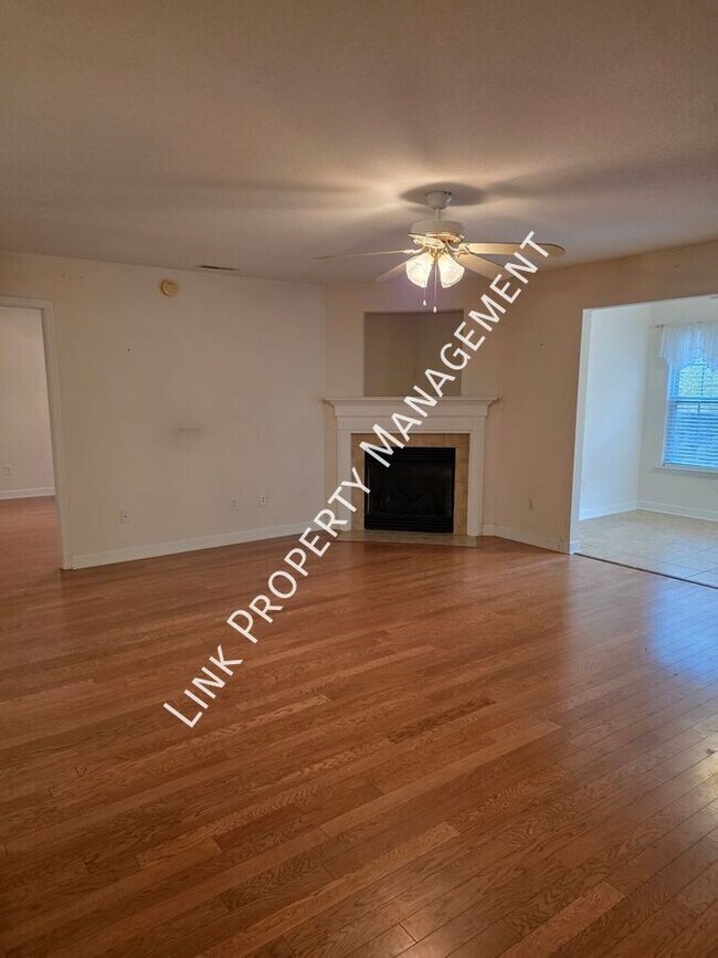 Building Photo - 21 Sheila Gail Ln