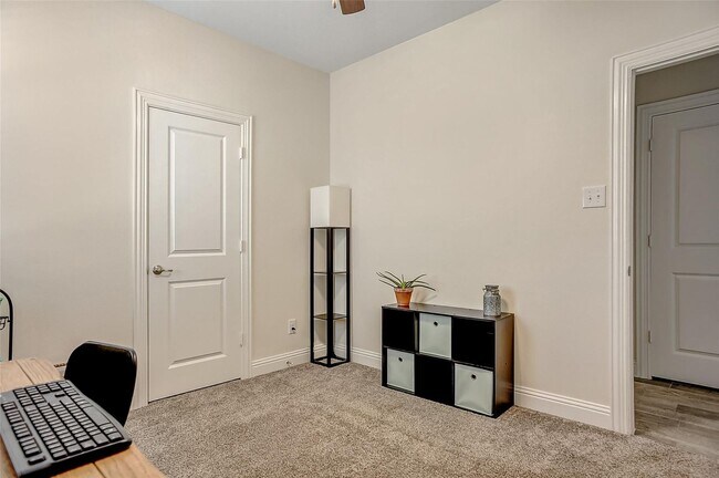 Building Photo - 3 Bed rooms and 2 baths, large master closet. Vinyl garage floor coating is just one of the many ...