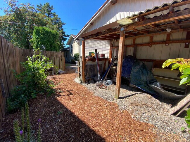 Building Photo - Charming 3-Bedroom Home with Massive Detac...