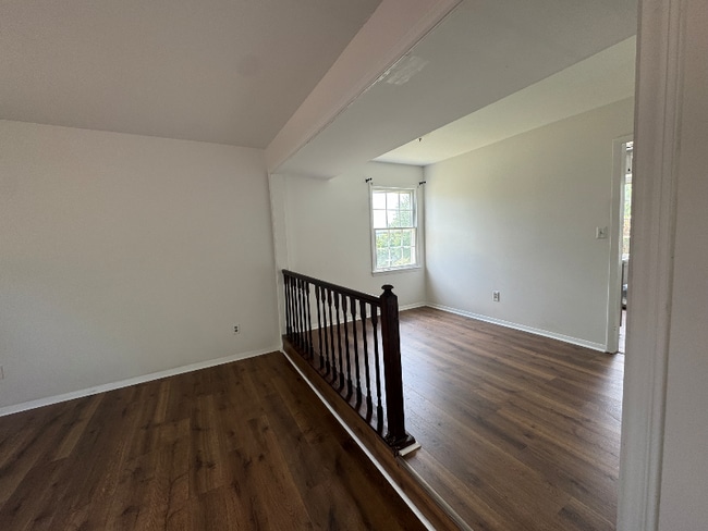 Building Photo - 4625 Roxbury Ln