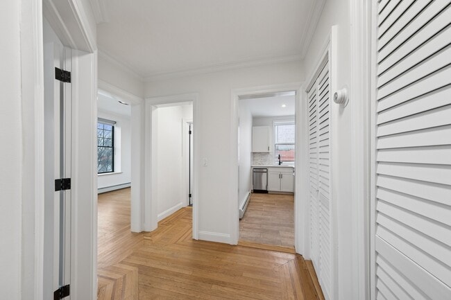 Building Photo - 286 Central Ave