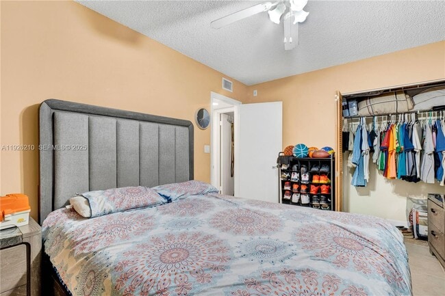 Building Photo - 3050 NW 42nd Ave