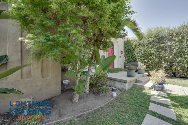 Building Photo - 815 S Highland-A