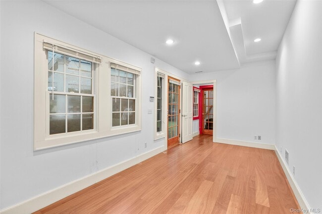 Building Photo - 55 Moran Pl