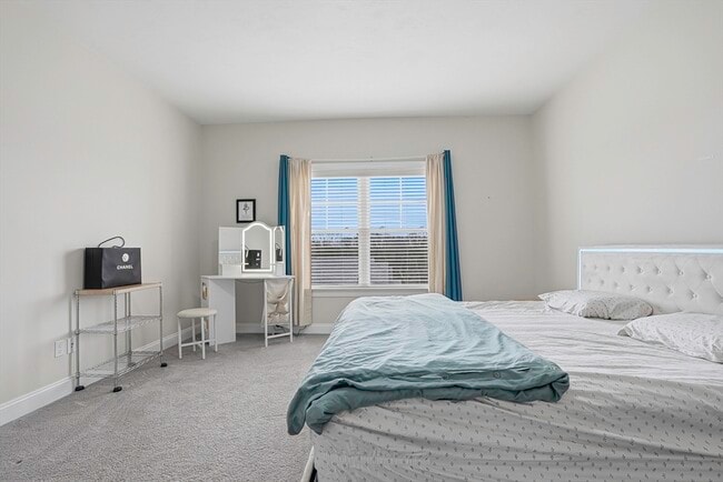 Building Photo - 52 Logan's Run