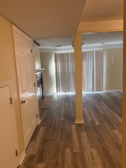 Building Photo - 21 Courthouse Grn