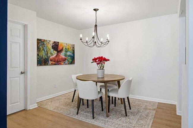 Building Photo - 1407 Vicksburg Pl