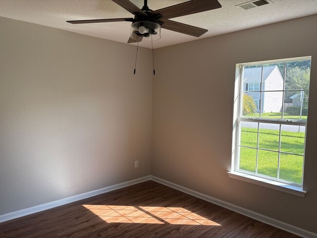 Building Photo - 116 Wax Myrtle Ct