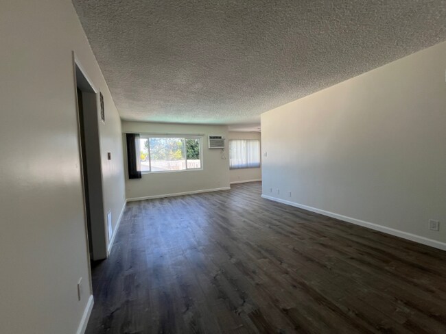 Building Photo - 13423 Burbank Blvd