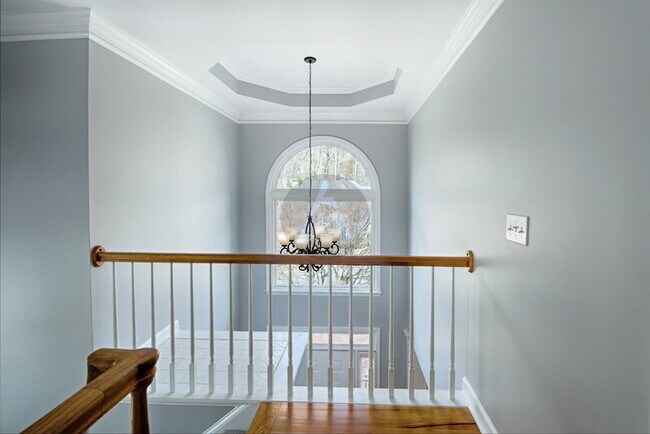 Building Photo - 3786 Upland Dr