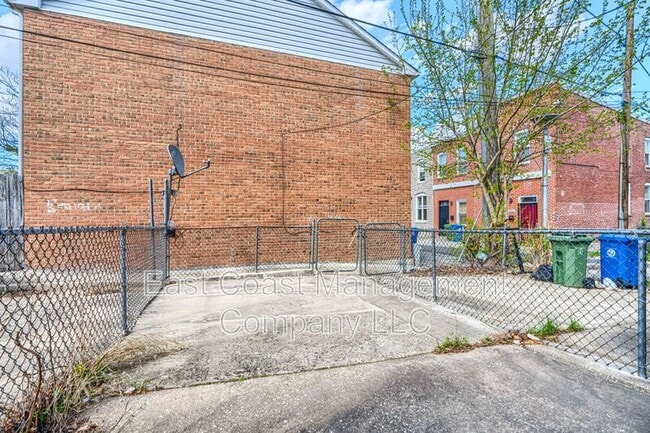 Building Photo - 2308 Jefferson St