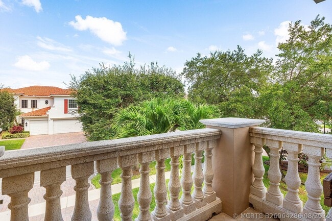 Building Photo - 3381 Lago De Talavera