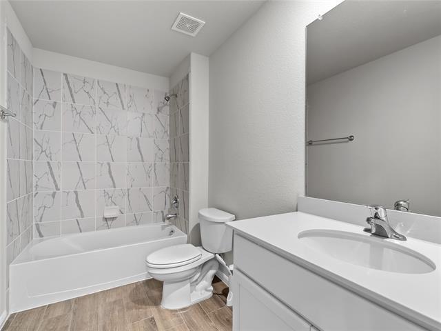 Building Photo - 3301 Redbud Flower Trl