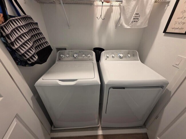 Building Photo - 3318 Composition St