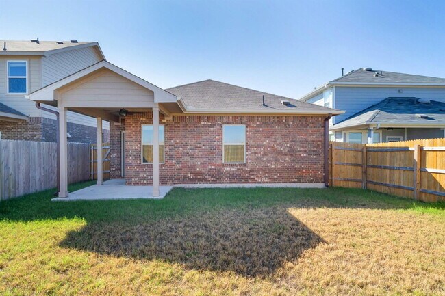 Building Photo - 5912 Wolf Pack Dr