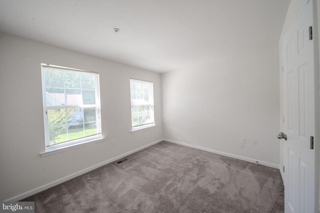 Building Photo - 7356 Tottenham Dr