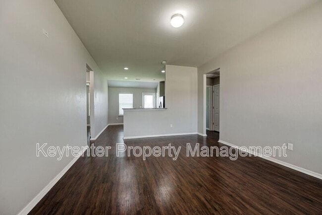 Building Photo - 3533 SE 94th St