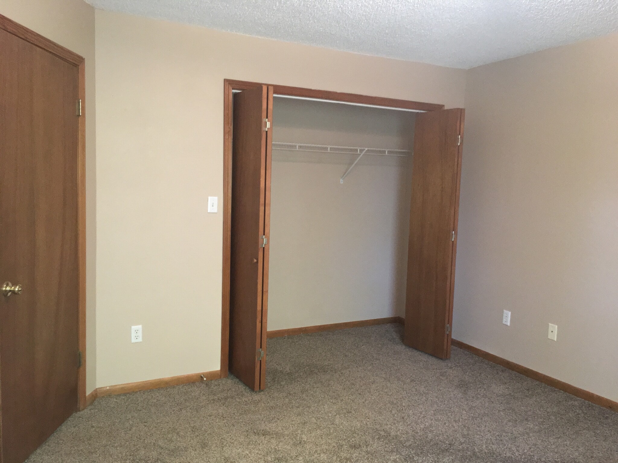 Building Photo - 700 S 11th St