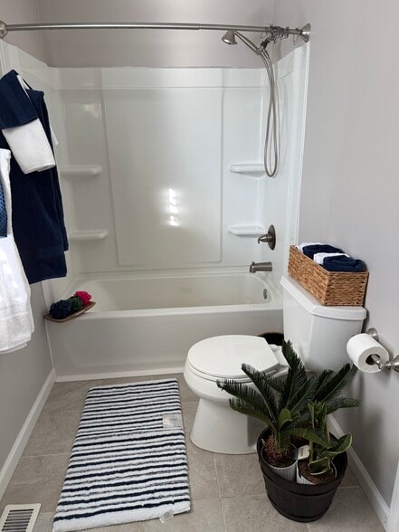 Building Photo - 2010 Dembrigh Ln