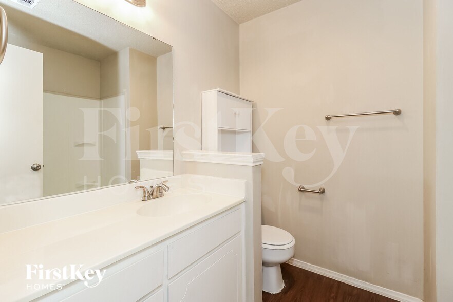 Building Photo - 1120 Andrew St