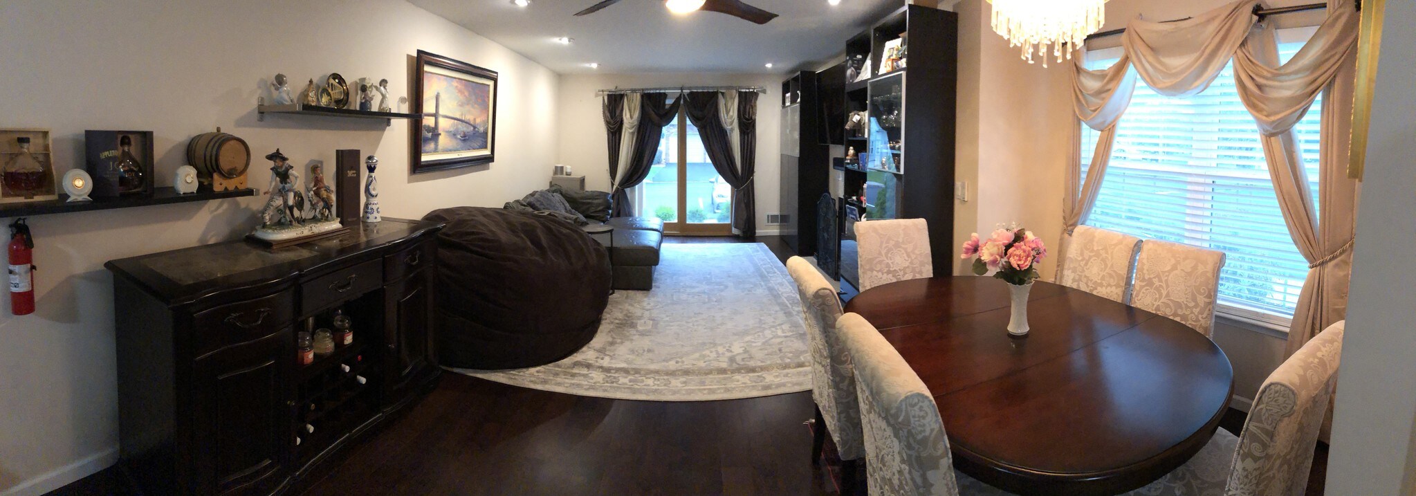 Living Room Space - 2501 Vroom Dr