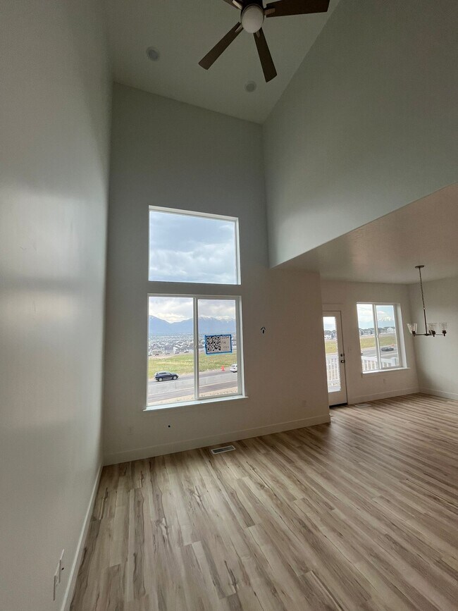 Building Photo - 2676 Blue Dawn Ln