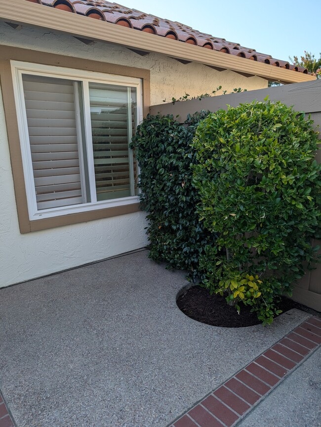 Building Photo - 2940 Mauricia Ave