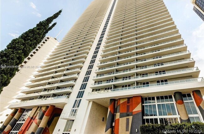 Building Photo - 50 Biscayne Blvd
