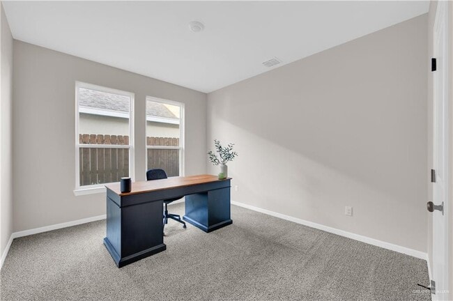 Building Photo - 25 Belle Ct