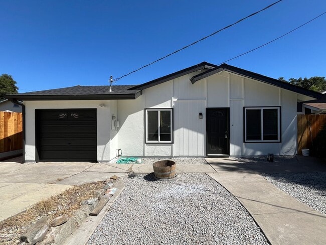 Building Photo - 8890 Arcade- 4 Bedroom 2 Bath home