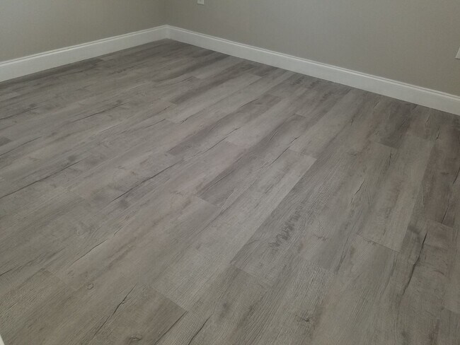 Building Photo - 2642-2648 Michigan Ave