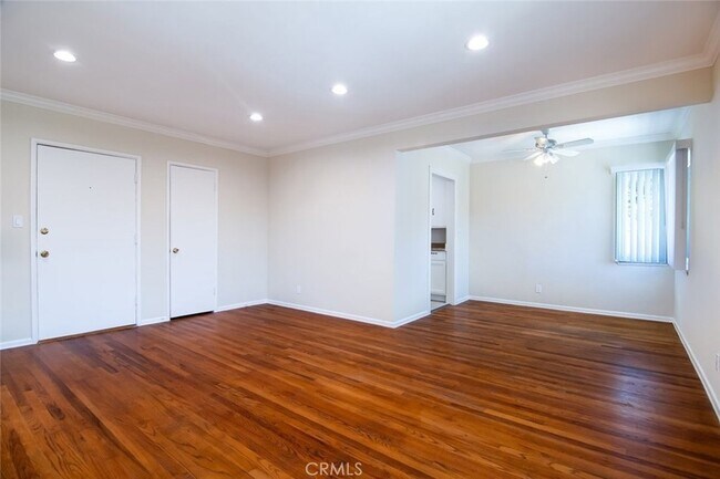 Building Photo - 1811 Sherer Ln